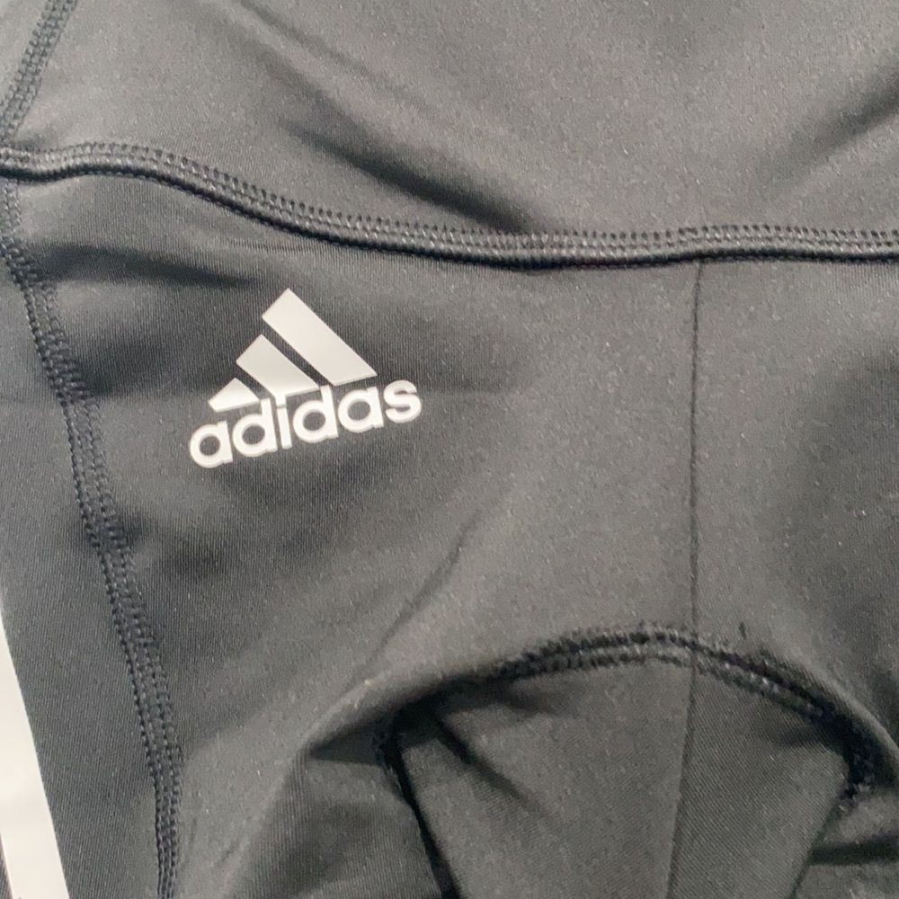 adidas women’s THE CYCLING SHORT Size Small - Picture 3 of 14